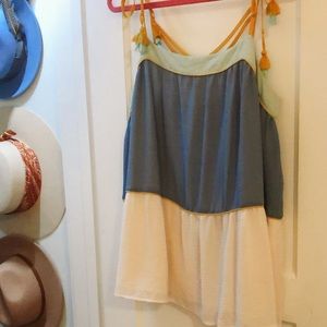 LOFT sleeveless flowy blouse top w tassels